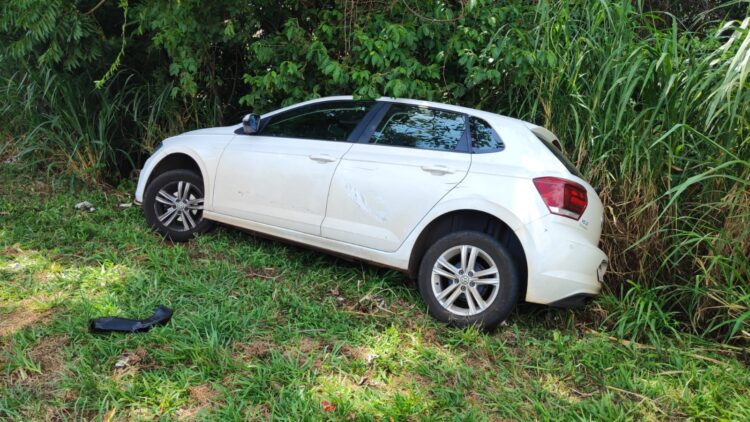 Uma pessoa morreu em grave acidente na BR 277, envolvendo três veículos