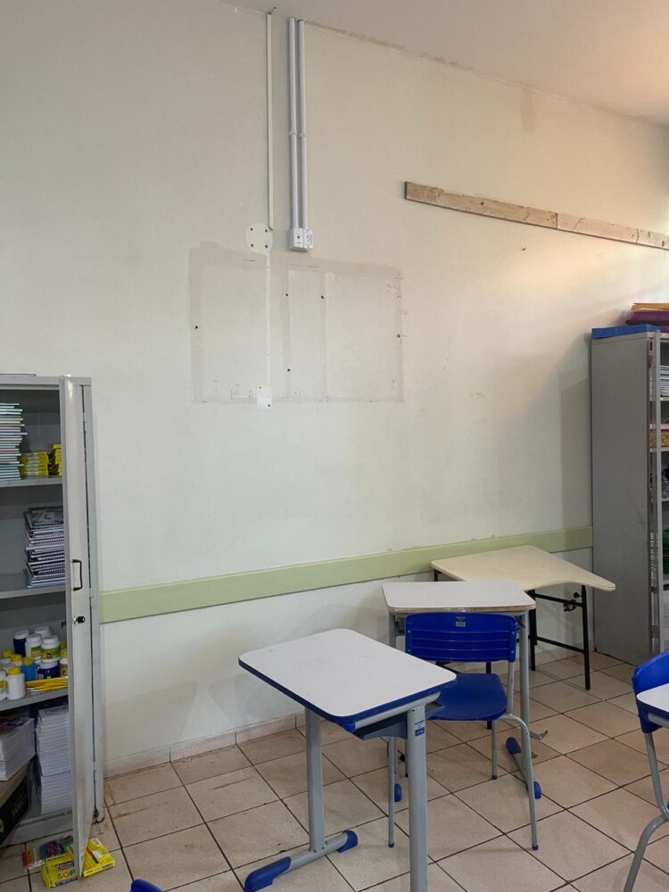 Escola municipal é arrombada durante a madrugada em Foz do Iguaçu