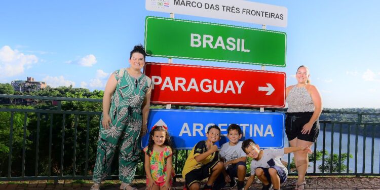 Acompanhando o grande movimento de janeiro, Marco das 3 Fronteiras recebeu 60 mil visitantes