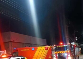 Homem sofre choque elétrico ao tentar furtar fios de cobre em subestação de empresa telefônica em Foz