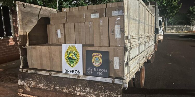 Caminhão com carga de cigarros é apreendido em Itaipulândia