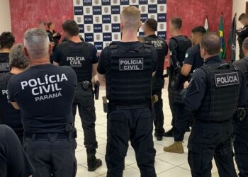 Polícia cumpre 18 mandados em operação que investiga o tráfico de drogas