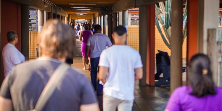 Itaipu divulga lista de candidatos que alcançaram nota mínima no concurso