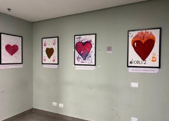 Exposição no Shopping Catuaí Palladium traz sonhos de adolescentes em forma de arte