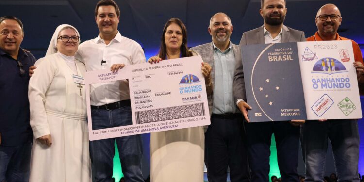 Projeto “Ganhando o Mundo” vai levar 200 diretores de escolas estaduais para treinamento no Chile