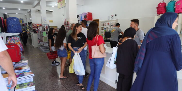 Cartão do Material Escolar movimenta comércio em Foz do Iguaçu
