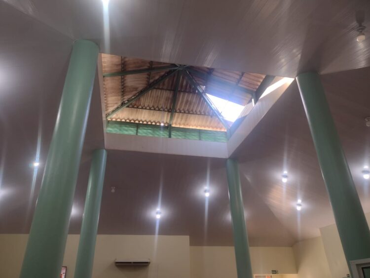 Mais de 4 mil domicílios ainda estão sem luz em Foz do Iguaçu, por causa do temporal