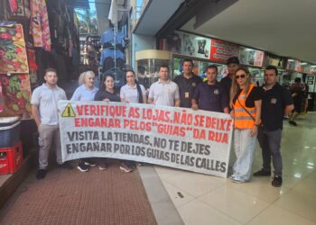 Prefeitura faz mobilização contra falsos guias que atuam em shoppings e lojas de Ciudad del Este