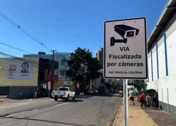 Atenção motoristas: Foztrans usa sistema de videomonitoramento 24h para fiscalizar o trânsito