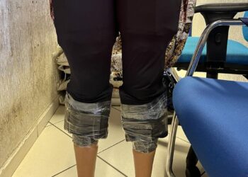 Mulheres com celulares amarrados ao corpo são flagradas na Ponte da Amizade