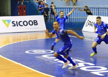 Futsal: hoje o Foz Cataratas enfrenta o Esporte Futuro no Caldeirão Azul