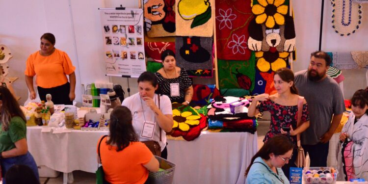 Shopping Catuaí Palladium recebe mais uma edição da Feira de Artesanato Armazém do Artesão