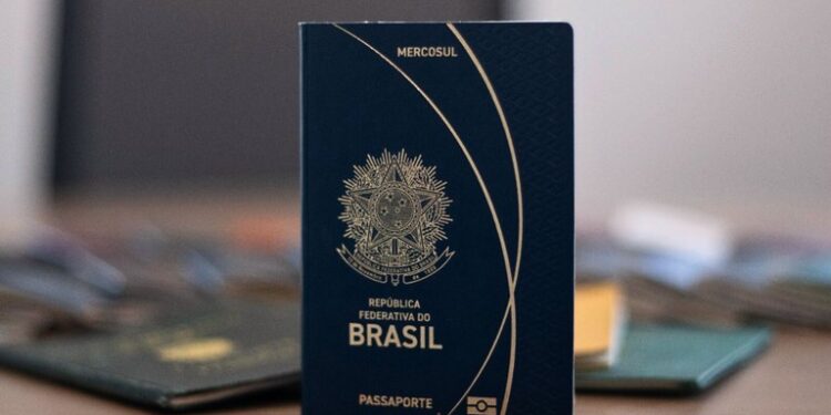Agendamento de emissão de passaporte pela Internet é restabelecido pela Polícia Federal