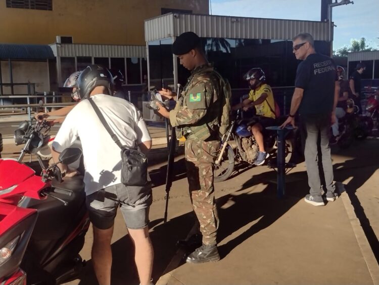 Operação Basalto II: militares do Brasil e Paraguai fazem operação de combate às drogas na fronteira