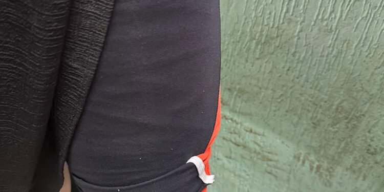 Brasileira que cruzava a fronteira com cocaína presa ao corpo é barrada na Ponte da Amizade