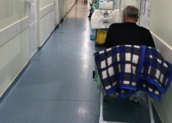 UPAs lotadas e pacientes nos corredores do Hospital Municipal, assim está a saúde em Foz