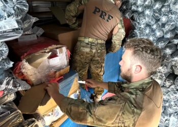 PRF apreende 10 mil celulares avaliados em R$ 8 milhões