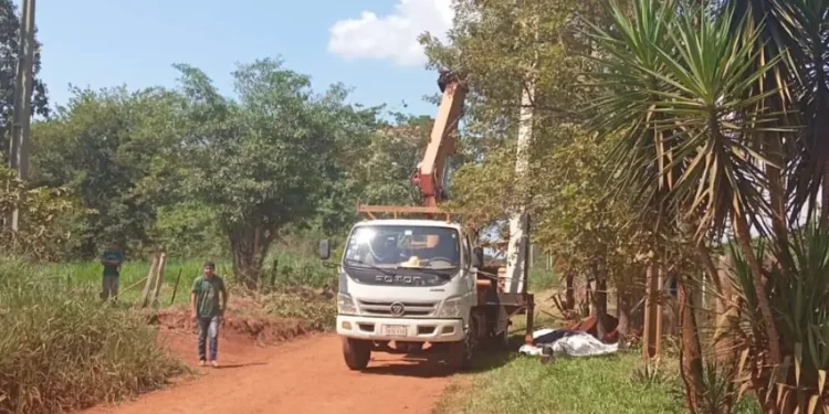 Três trabalhadores morrem eletrocutados em Hernandárias, no Paraguai