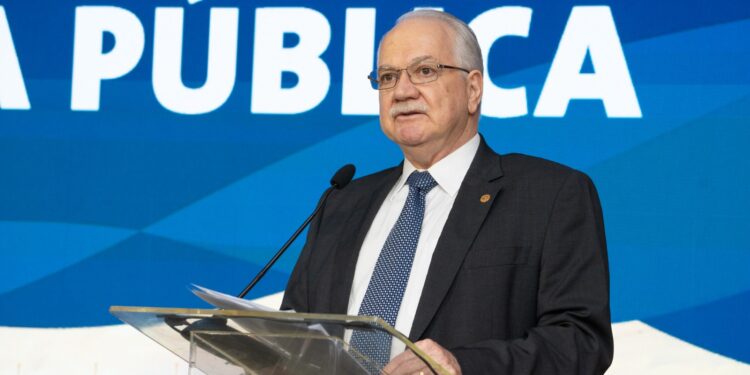 Ministro do STF Edson Fachin participa de Simpósio sobre Ética Pública em Foz do Iguaçu