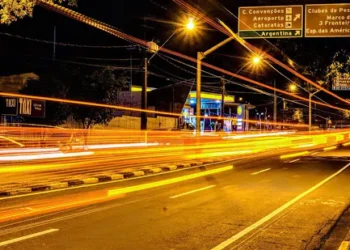 Consórcio Foz Iluminada vence leilão de iluminação pública de Foz do Iguaçu