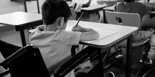 Projeto aprovado pelos vereadores garante matrícula de irmãos na mesma escola