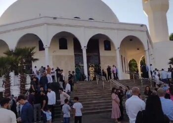 Muçulmanos celebram o fim do ramadã em Foz do Iguaçu
