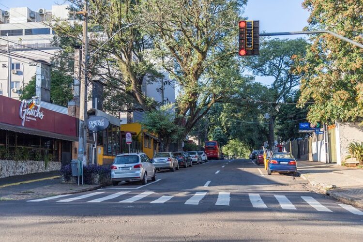 Atenção motoristas: nesta quinta (11), haverá interdição para obras nas ruas Nova Lima e Tarobá
