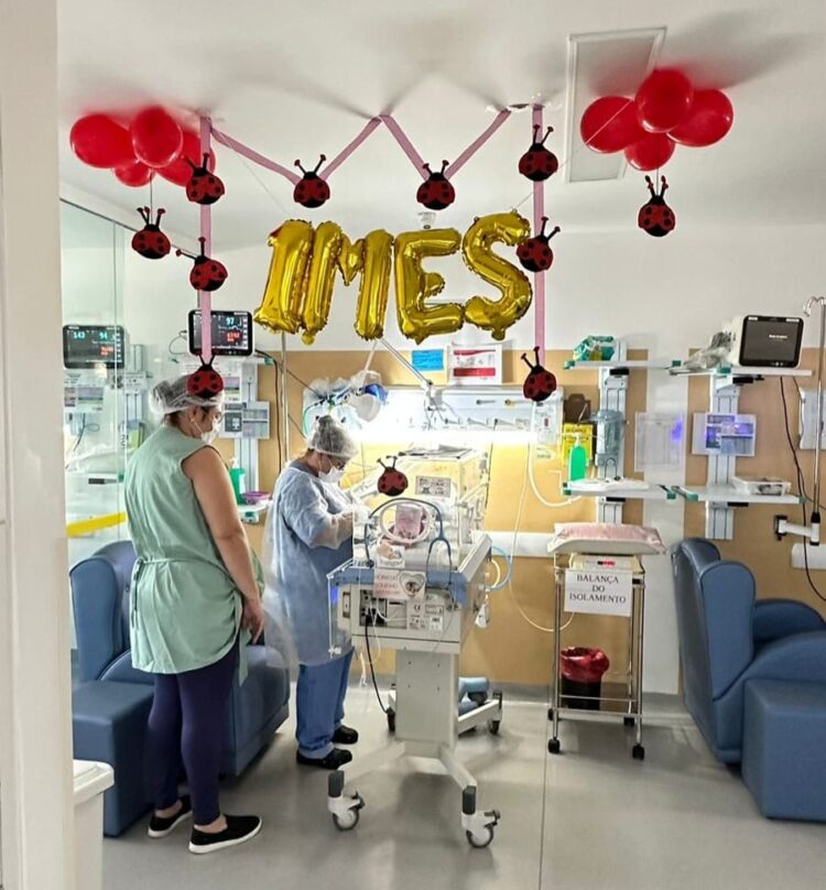 Dia das Mães: a superação de quem viveu a prematuridade na UTI Neonatal