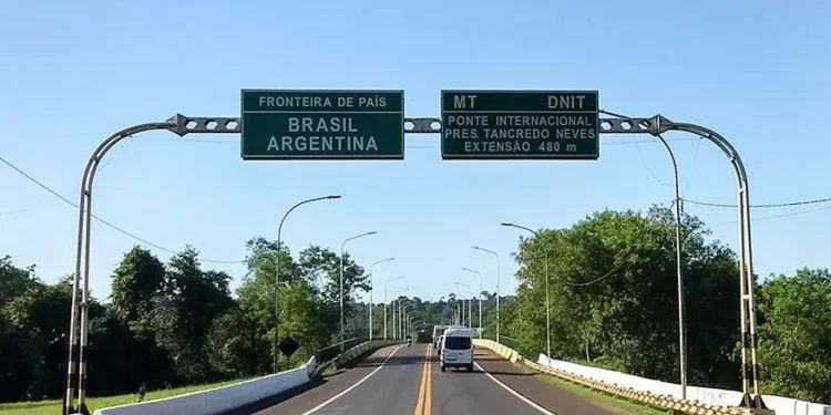 “Discriminação”: comunidade árabe de Foz reclama da fiscalização na fronteira com Porto Iguaçu