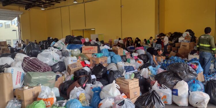 SOS Rio Grande: doações estão centralizadas na sede do Corpo de Bombeiros em Foz