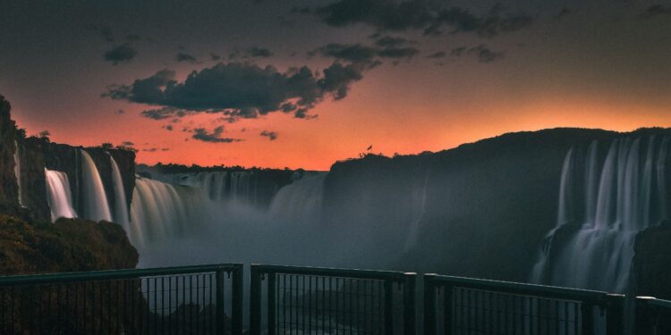 Passeio Pôr do Sol nas Cataratas vai ganhar novo horário
