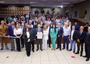 Deputado Vermelho integra o rol de cidadãos honorários de Foz do Iguaçu