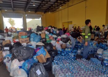 SOS Rio Grande do Sul: bombeiros precisam de materiais de apoio para embalar as doações