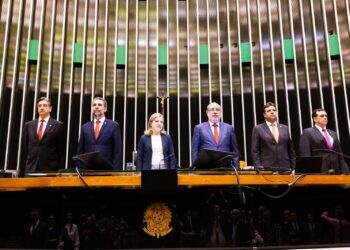 Câmara dos Deputados presta homenagem aos 50 anos da Itaipu Binacional