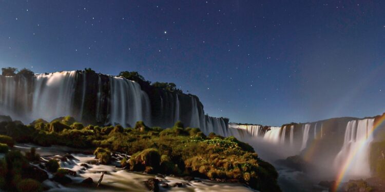 Noite nas Cataratas vai ser em novo horário a partir deste sábado, 18