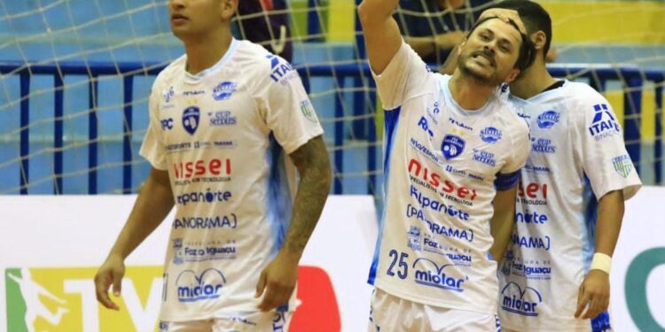 Futsal: pela Liga Nacional, o Foz Cataratas enfrenta o São José nesta segunda-feira, 1º de julho