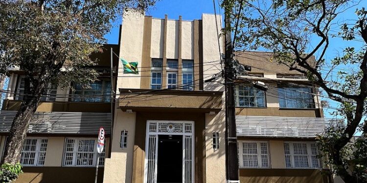 Secretários de Foz, que pretendem concorrer nas eleições, deixam os cargos na prefeitura