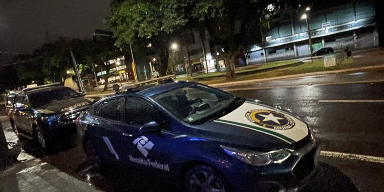 Operação mira organização criminosa dedicada ao tráfico internacional de drogas e armas de fogo