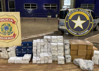 Mercadorias, drogas e cinco carros apreendidos: resultado da fiscalização na Ponte da Amizade