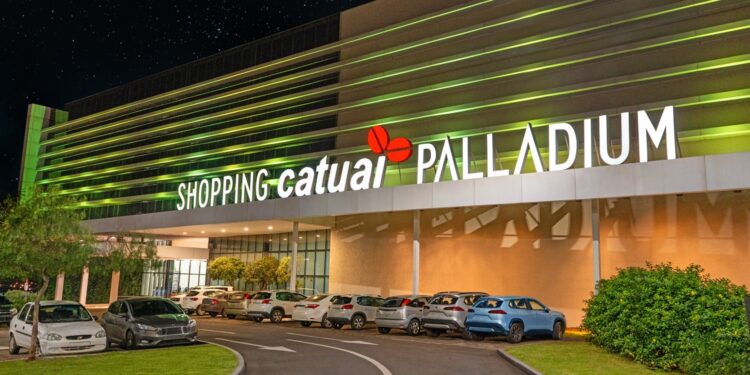 Grupo paranaense apresenta novo empreendimento na maior feira de shoppings centers do país