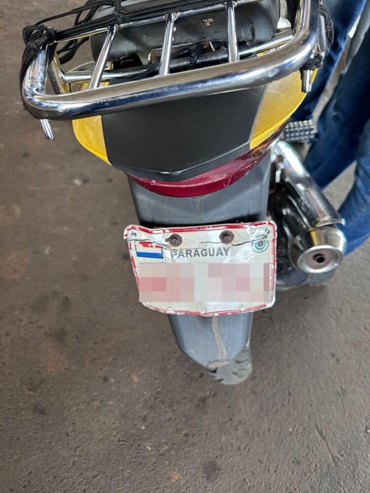 Abordagens na Ponte da Amizade resultam em prisões e apreensão de R$ 1 milhão em mercadorias