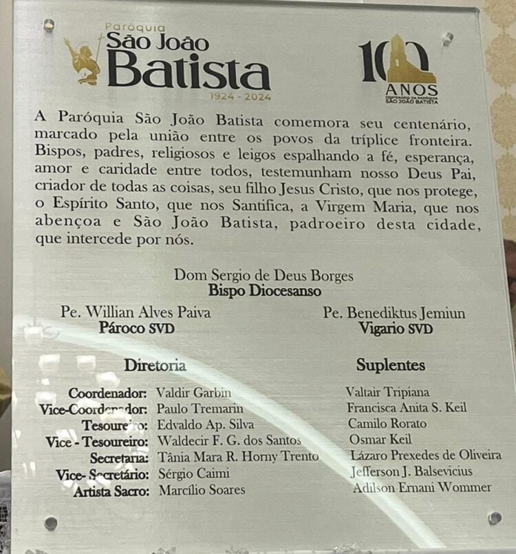 Paróquia São João Batista ganha placa alusiva ao centenário