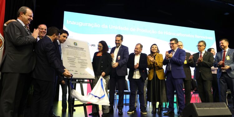 Itaipu recebe a primeira planta de produção de petróleo sintético a partir de biogás do Brasil
