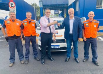 Defesa Civil de Foz do Iguaçu recebe veículo novo por indicação do deputado “Batatinha”
