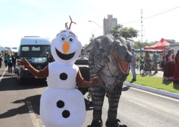 Aniversário de 10 anos do Dreams Park Show é marcado com participação no Desfile dos 110 anos de Foz