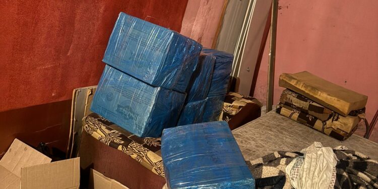 Durante busca por desaparecido polícia encontra droga em quitinete no Porto Meira