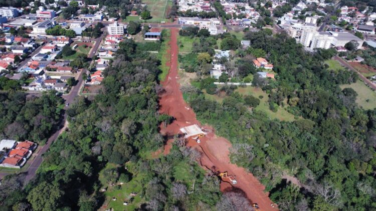 Obra da ponte sobre o Rio Mimbi, na Avenida João Paulo II, já está concluída