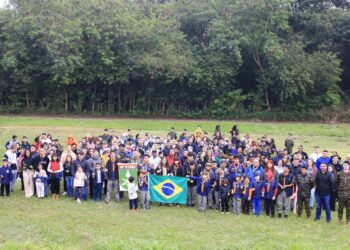 Dia de Proteção às Florestas é comemorado com plantio de árvores nativas em Foz