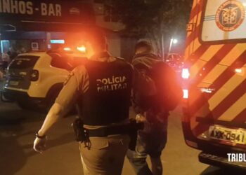 PM de folga presencia roubo e impede fuga de assaltantes, um deles menor