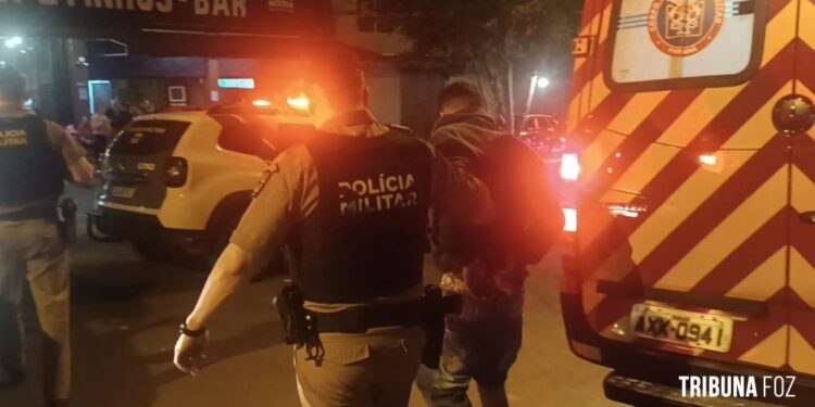 PM de folga presencia roubo e impede fuga de assaltantes, um deles menor